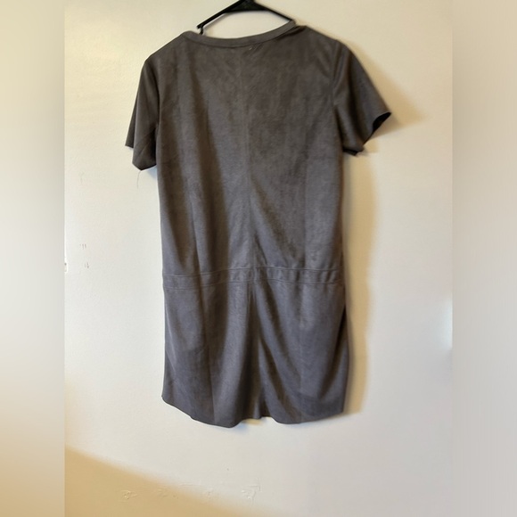 PPLA Uli knit charcoal midi dress with drop waist and rough cut sleeves and hem - Picture 3 of 7